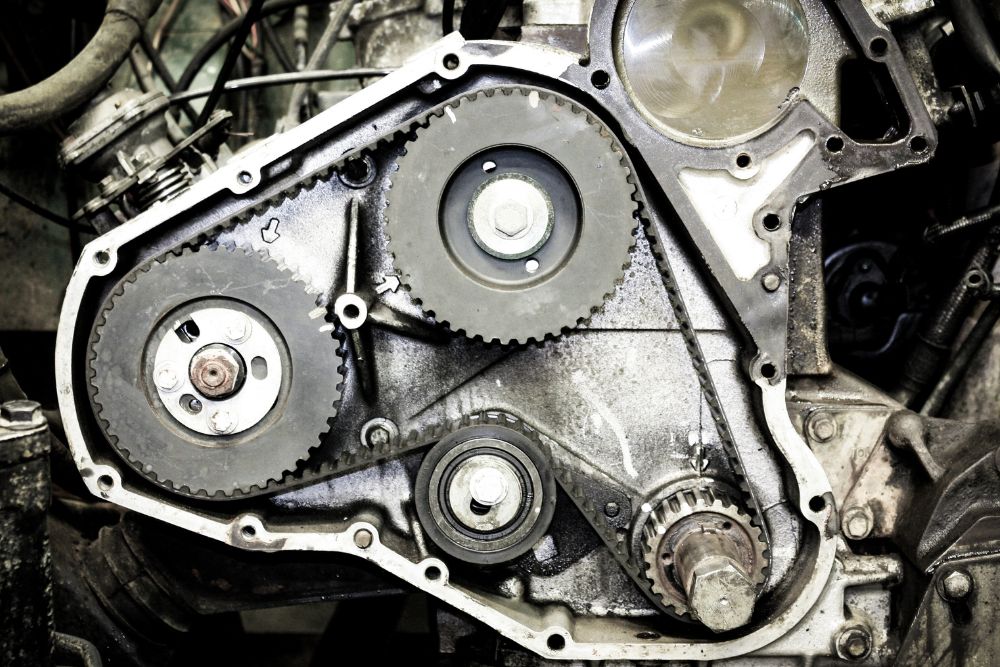 Clearing Up Confusion: The Differences Between Timing Belts and Timing Chains